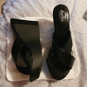 New Charles David black wedges